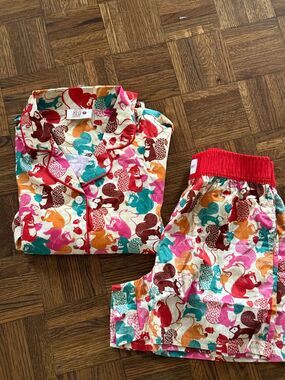 Taylor Swift Red TV Holiday Pajama Set Squirrel Print Rare